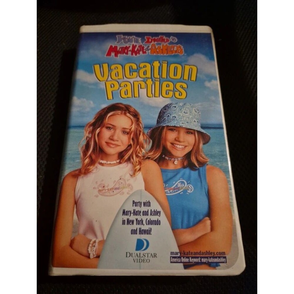 You're Invited to MaryKate and Ashley's Vacation Parties VHS